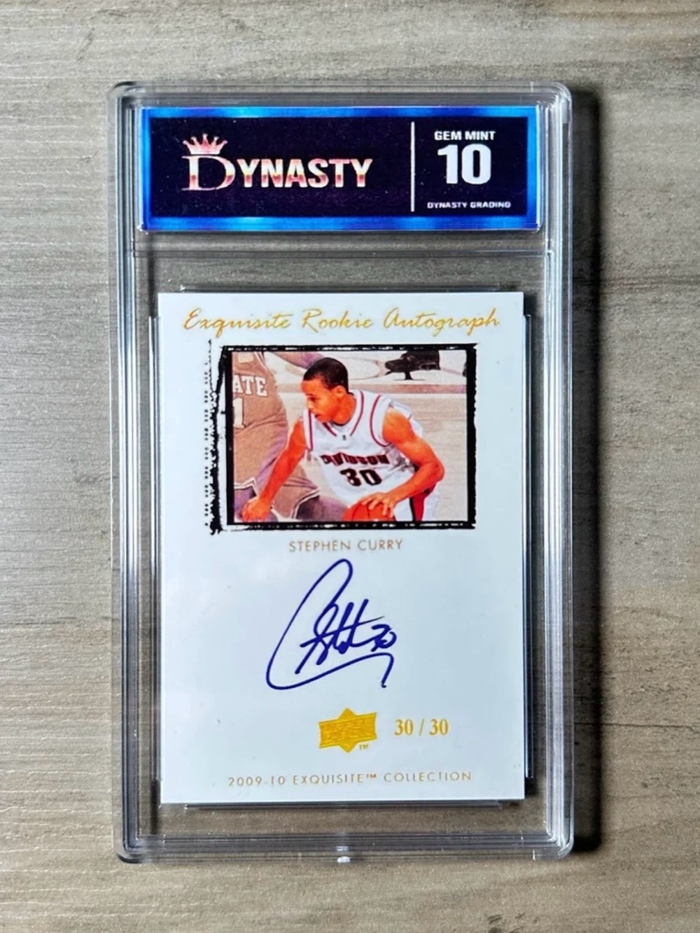Stephen Curry Signed Rookie 2009/10 Upper Deck Gem Mint 10 Novelty Card.